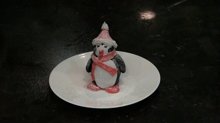 How to make a Little Penguin Cake