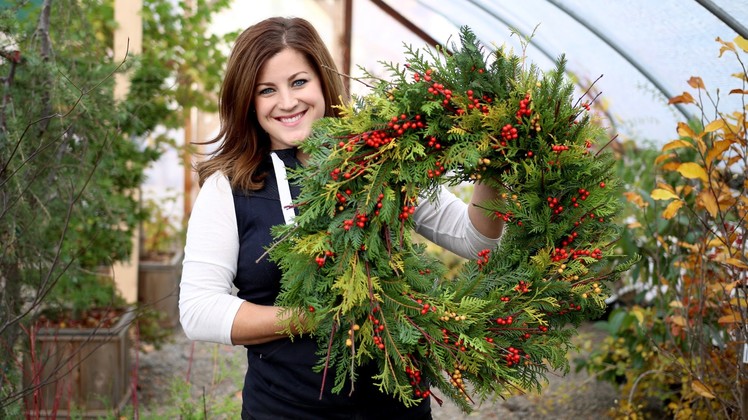 How to Make A Winter Wreath
