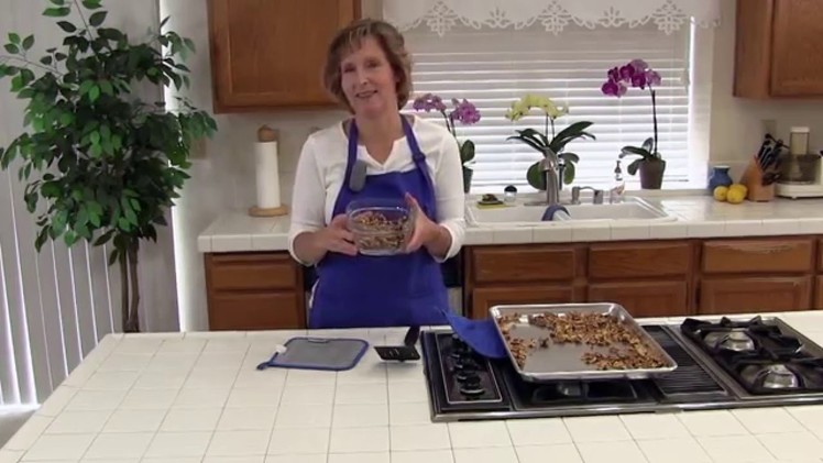 How to Toast Walnuts the Easy Way! : Toasting Walnuts in the Oven!