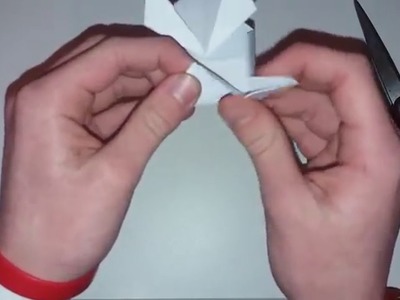 HOW TO MAKE A PAPER ORIGAMI FROG THAT JUMPS HIGH AND FAR!