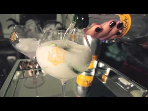 How to make your own Veuve Clicquot Rich drink #RichandFancy #cheerstotheweekend