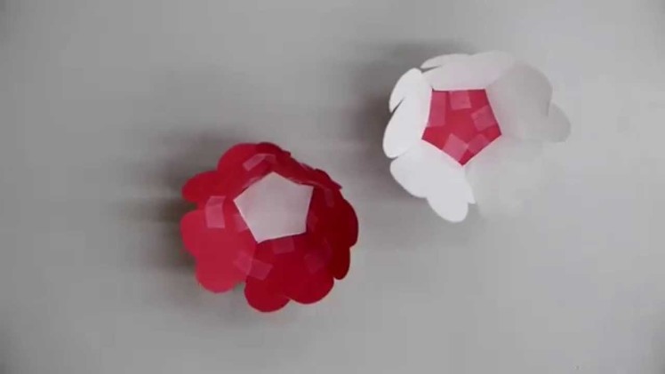 Making a Paper 3D Christmas Ornament