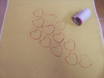 HEART STAMP MADE OF TOILET PAPER ROLL