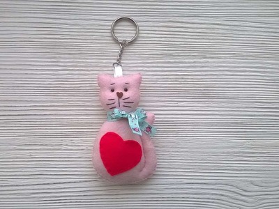How To Make A Keychain Cat - DIY Crafts Tutorial - Guidecentral