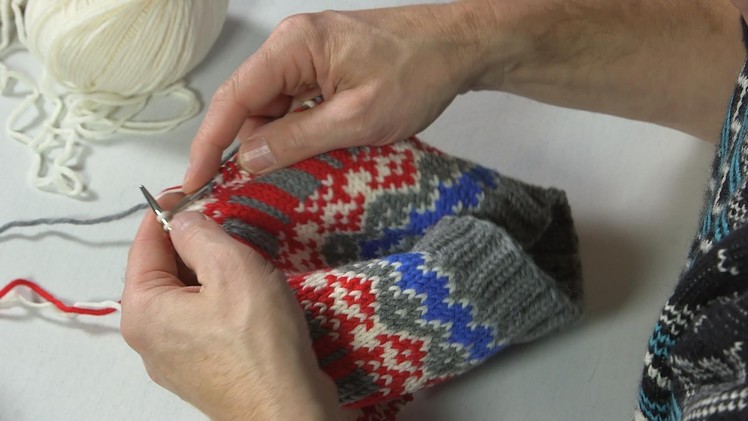 ARNE & CARLOS show you how to knit your own hat
