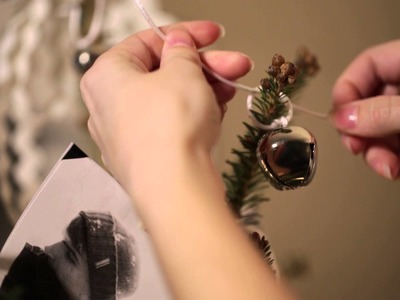 3 Must-Try Decorations for a Cheap Tabletop Christmas Tree
