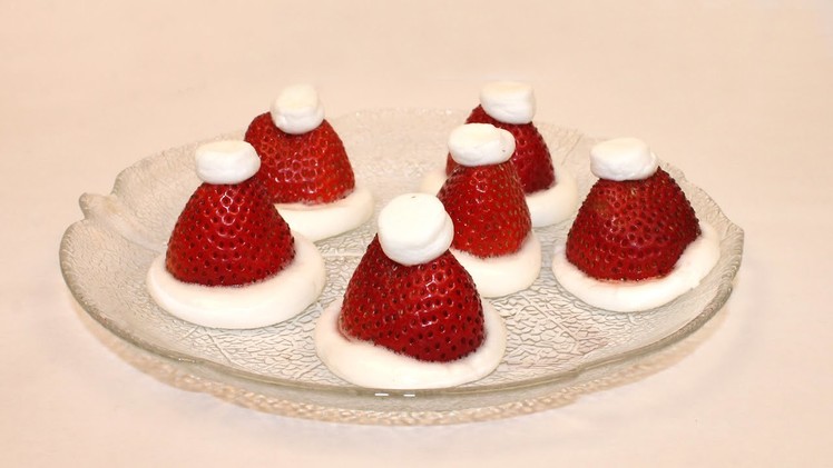 Easy Strawberry Santa Hats (Christmas dessert)