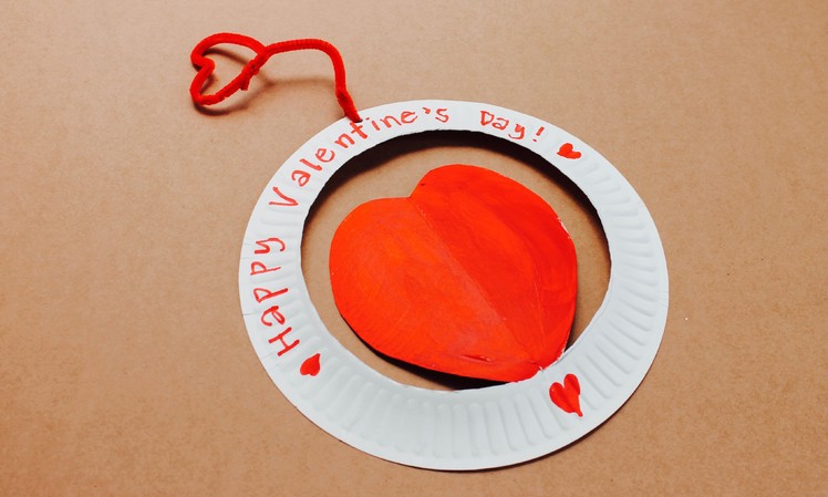 Valentine's Day craft: How to make a paper plate Valentine