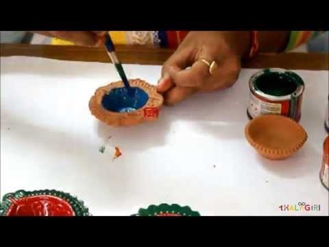 DIY : How to color and decorate Diwali Diya