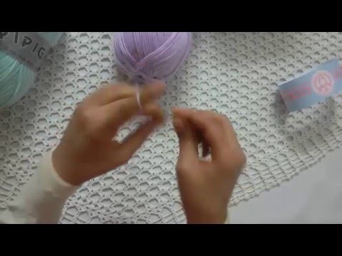 Beginner Crochet: How to Hold a Crochet Hook and chain stitch - lossen 2
