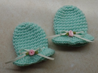 How To #Crochet Easy Newborn Scratch Mittens #TUTORIAL #297