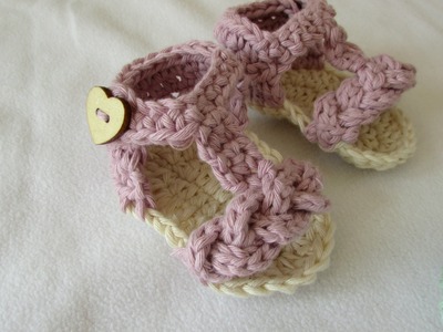 How to crochet pretty baby summer sandals. shoes