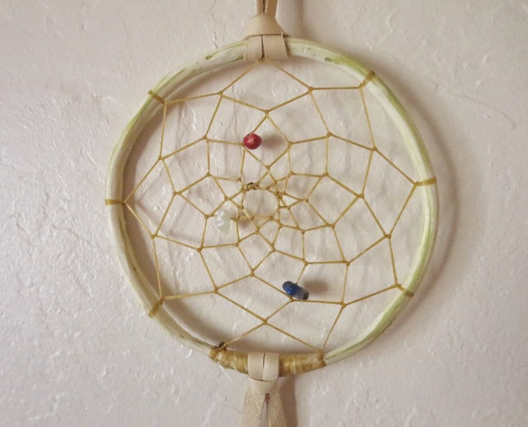 HOW TO MAKE A TRADITIONAL DREAMCATCHER