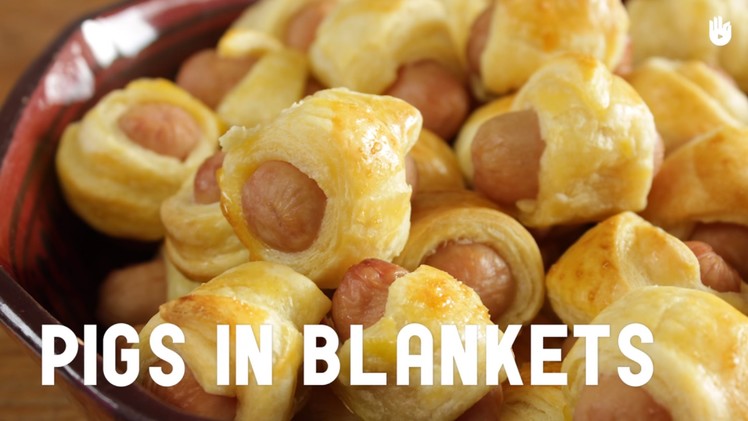How to Make Pigs in Blankets (Mini Sausage Roll Appetizer)