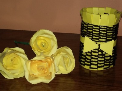 Make a beautiful vase out of paper and yarn wool. DIY homemade vase