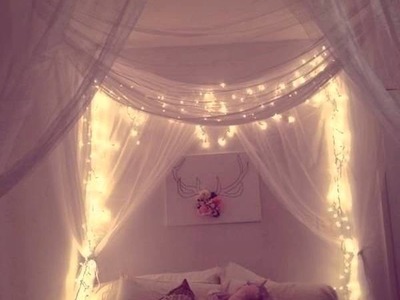 DIY Dorm Canopy Bed Lights