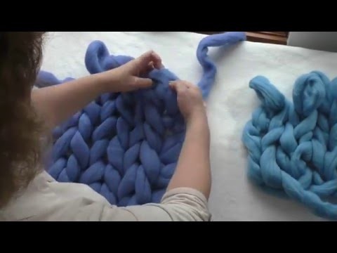 How to Arm Knit With Merino Wool Tutorial