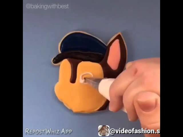 How to make Chase from PAW Patrol cookie clip