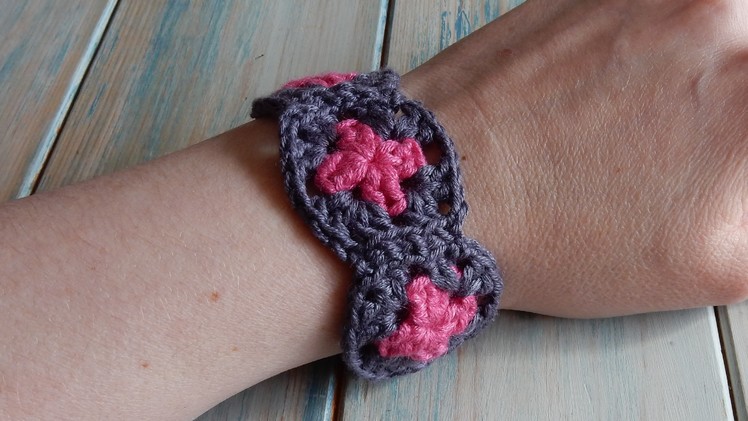 How to Crochet a Mini Granny Square Bracelet
