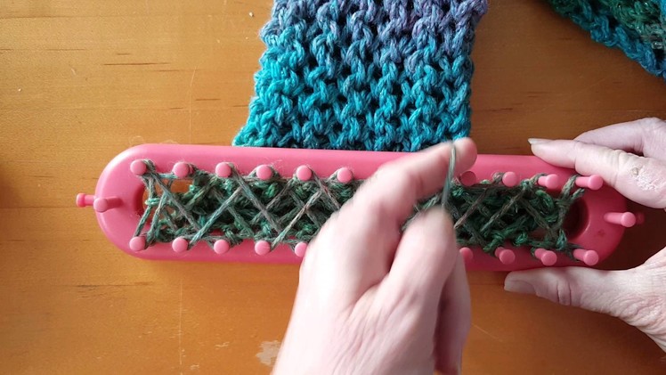 Modified Fish Scale Stitch for Loom Knitting