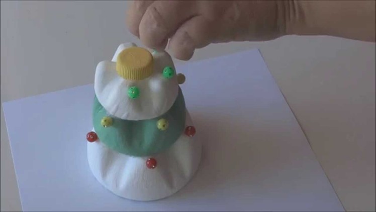 Recycled Projects: Making a Cake from the Plastic Soda Bottles