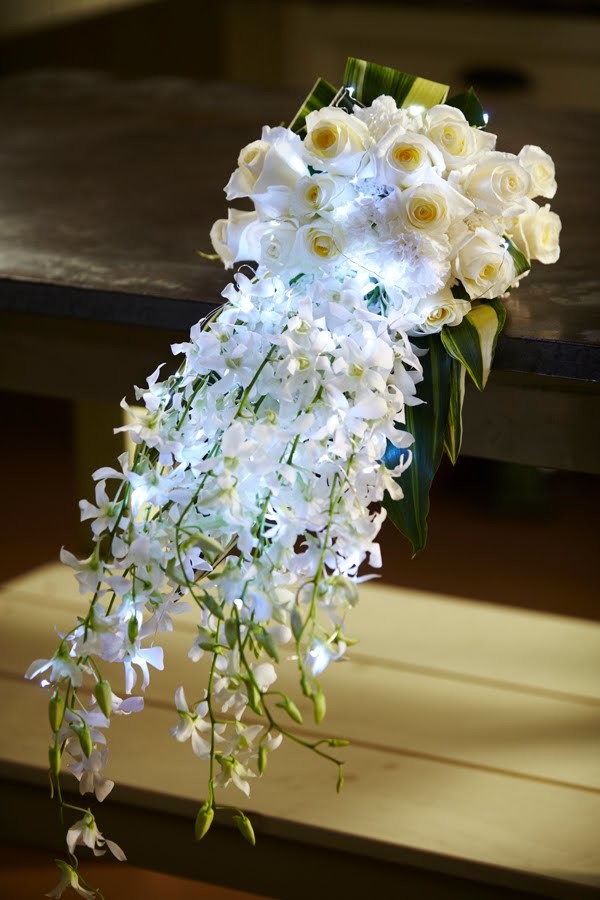 How to Arrange Flowers: Hand-Tied Cascade Wedding Bouquet!
