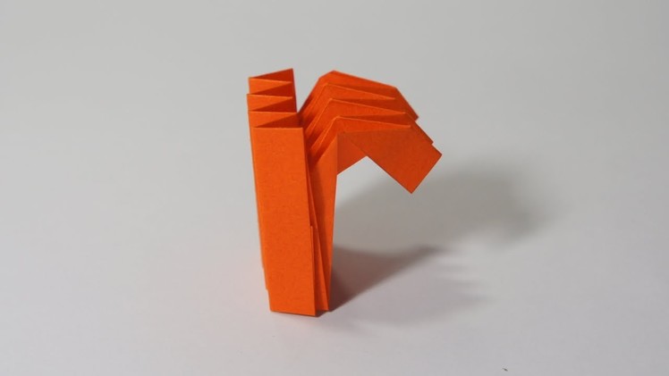 Origami Letter 'r'