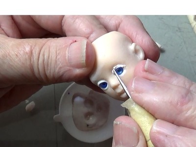 How to set eyes in a ball jointed doll bjd