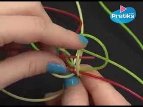 How to Make a Scoubidou Bracelet With 6 Cords