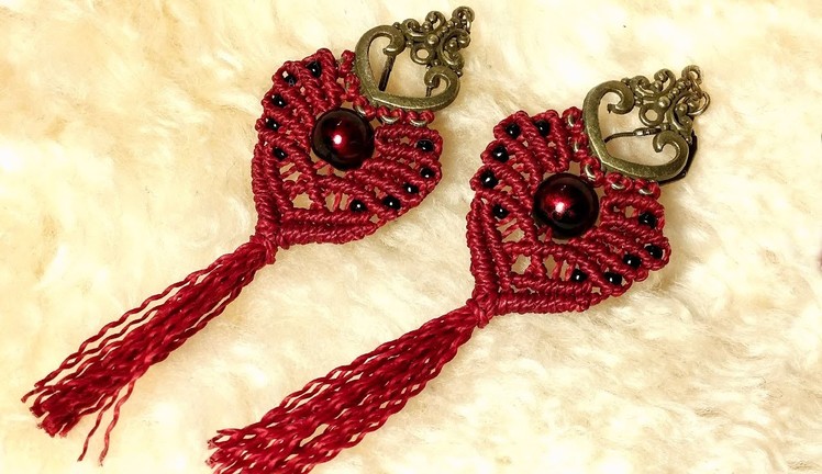 Heartshaped earrings with tassel in micro macrame