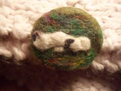 Needle-Felting a Brooch - by giantdormouse