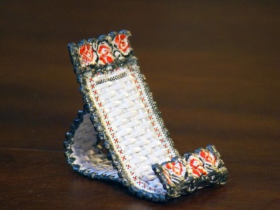 Woven stand for a cell phone. Part 1.