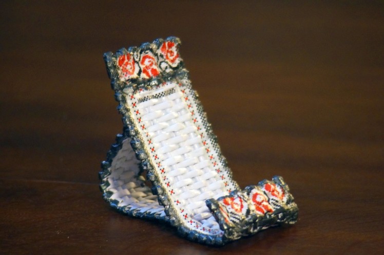 Woven stand for a cell phone. Part 1.