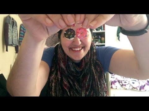Knitting Expat - Episode 57 - Doughnuts For Eyes & A Yarny Hug!!!