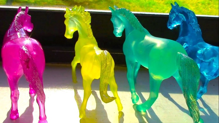 Breyer Horse Crazy Stablemates Opening Review - Fantasy Colors Frosted Horses Video