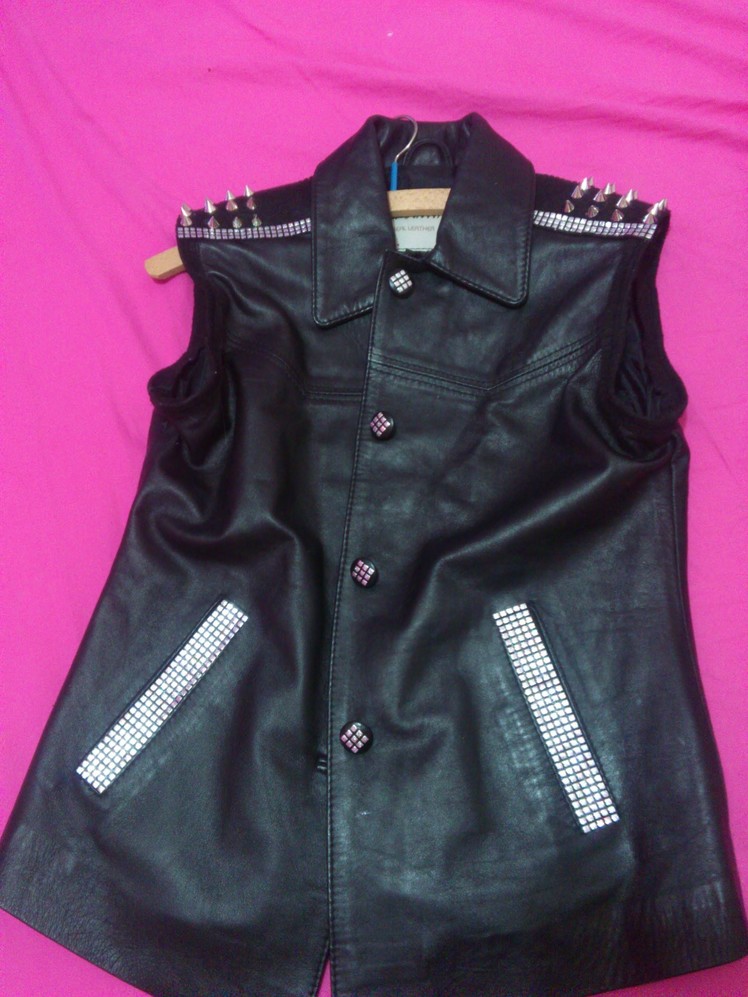 DIY: Modernize Old Leather Jacket