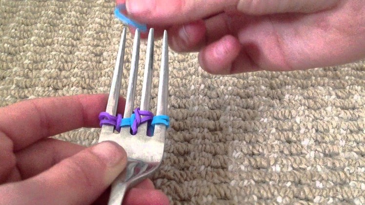 How to make a twizzler loom band on a fork