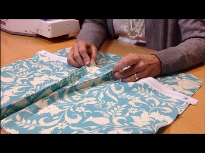 How to Sew Box Pleat Pockets with Simplicity Creative Group