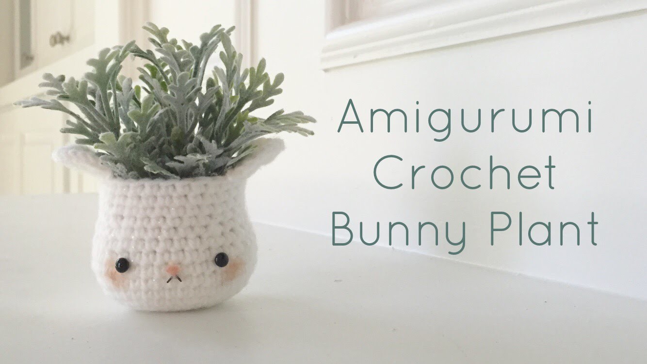 Kawaii Amigurumi Bunny Plant Home Decor - Crochet DIY