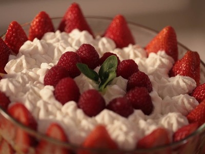 Kelly's Red Berry Trifle No Bake Dessert Recipe || KIN EATS
