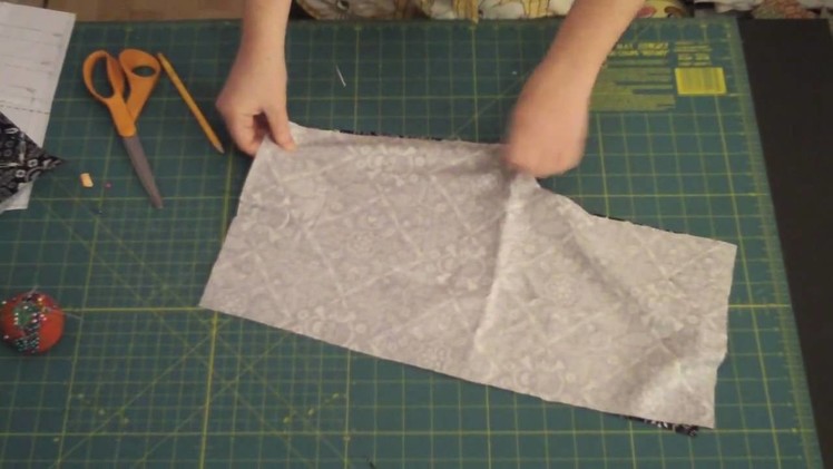 Learn to Sew 101 series - Pinning and Sewing a Seam Lesson #6 - by Puking Pastilles