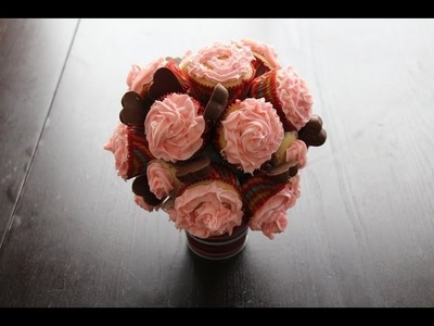 Vanilla Cupcakes with DIY Cupcake Bouquet