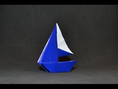 Origami:  Sail boat. Barco à vela