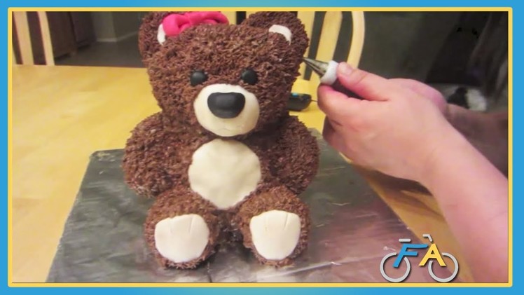 WORLD'S CUTEST TEDDY BEAR CAKE