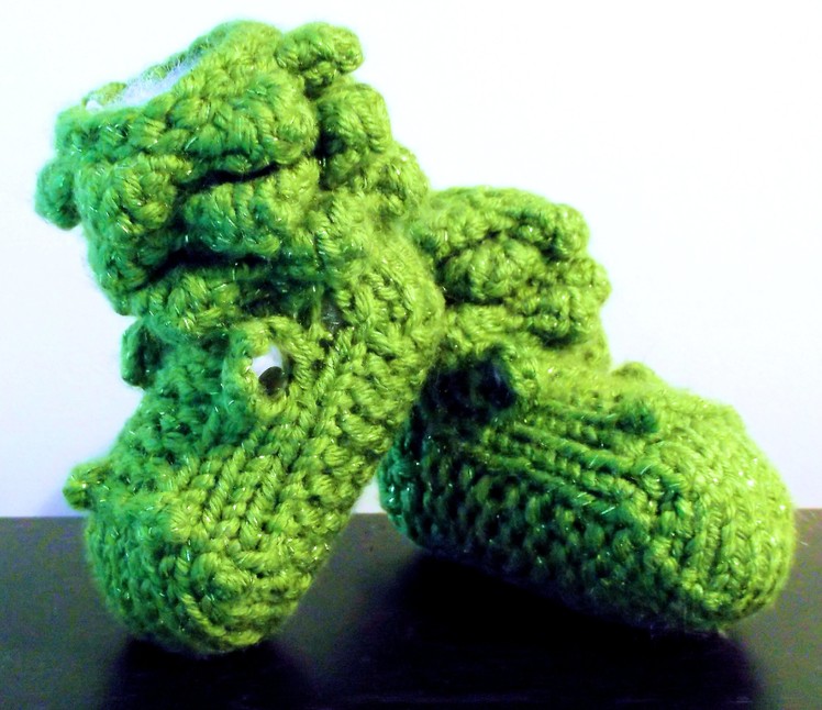 How to Loom Knit Crocodile Booties