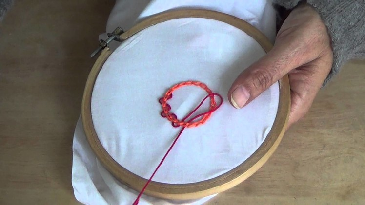 Hand Embroidery: Threaded Chain Stitch