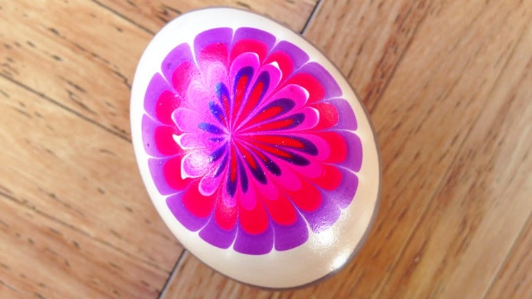 Egg decoration with nail polish and water marble?!