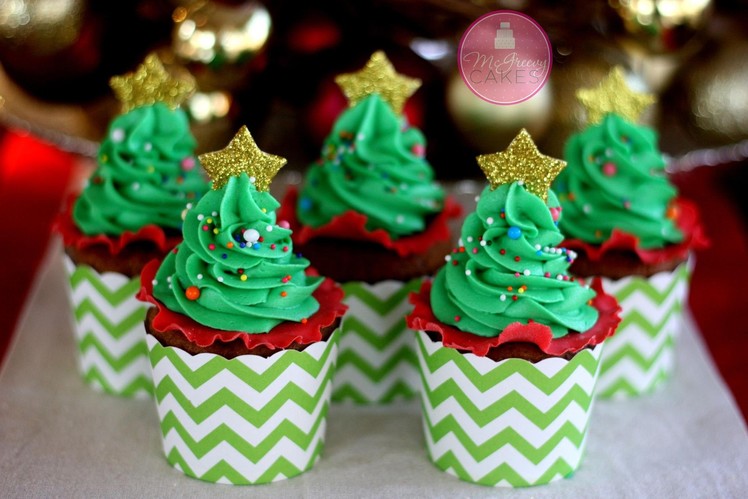How to Make EASY Christmas Tree Cupcakes!