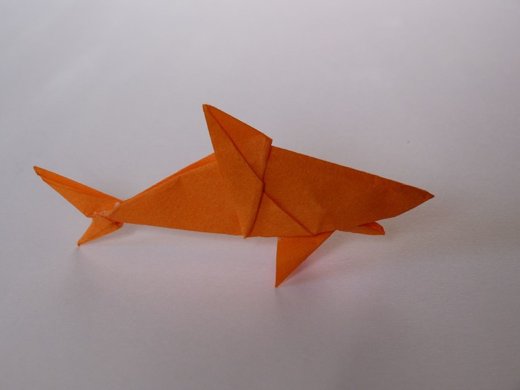 How To Make Scott's Origami Shark (Mano) 1 of 2