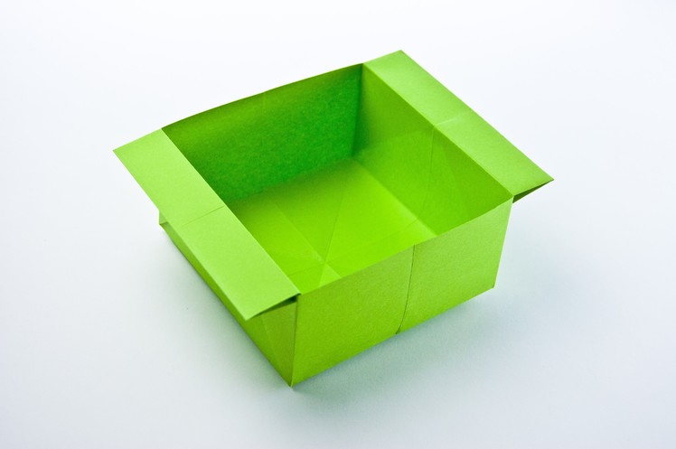Origami box (traditional)